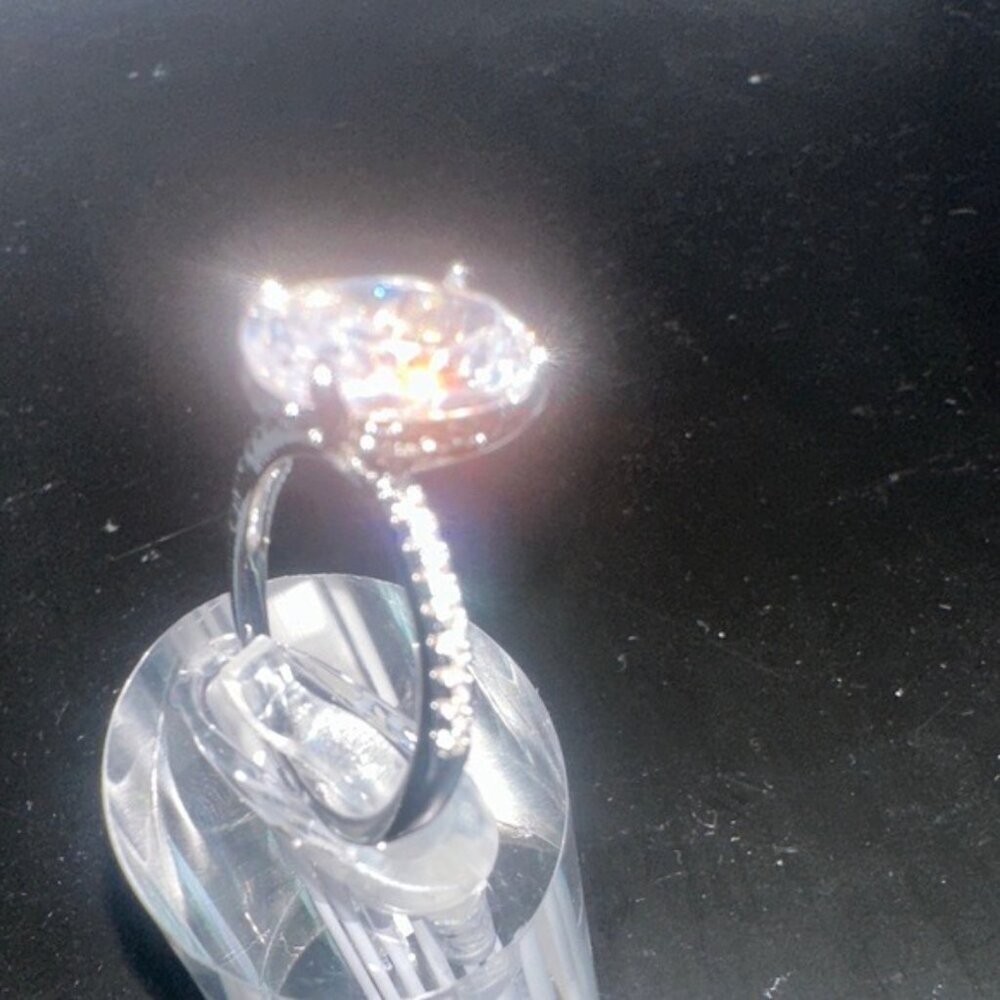 Fashion Jewelry Silver Sparkling Ring Size 8 - Picture 10 of 17